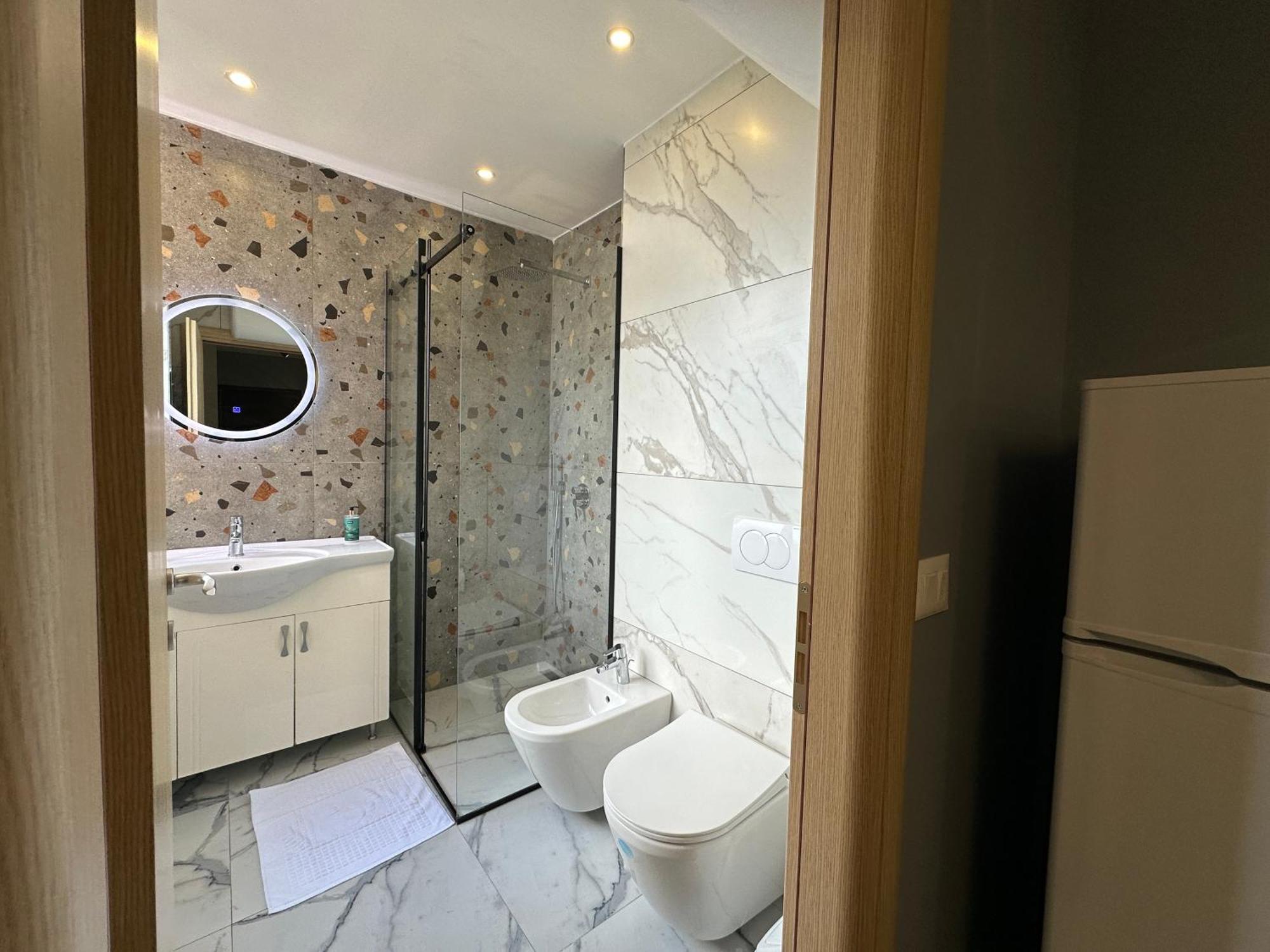 Xhimi'S Seaside Apartments دراس المظهر الخارجي الصورة